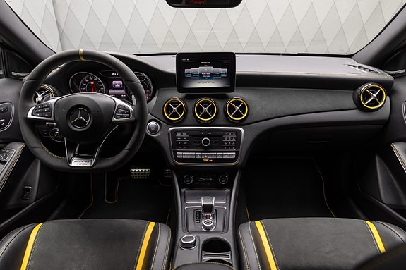 Mercedes-Benz GLA45 19 of 30