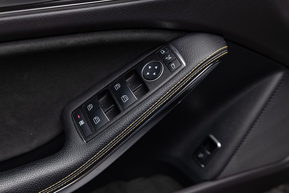 Mercedes-Benz GLA45 17 of 30