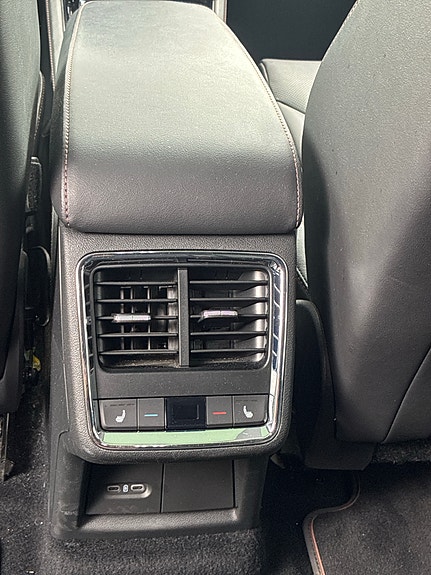 Skoda Enyaq 15 of 30