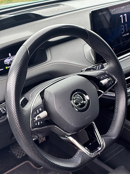 Skoda Enyaq 16 of 30