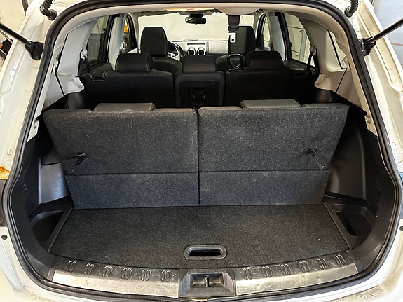 Nissan Qashqai+2 8 of 30