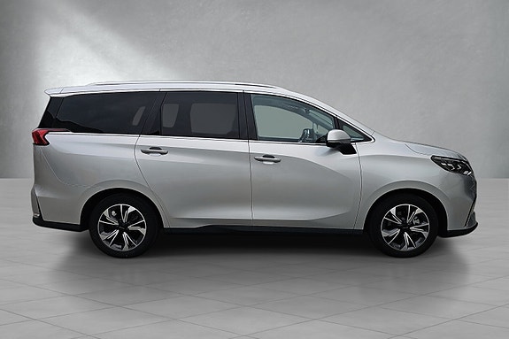 Maxus Euniq 5 4 of 18