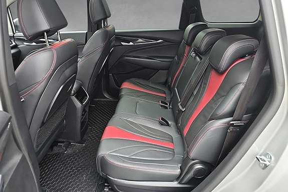 Maxus Euniq 5 11 of 18