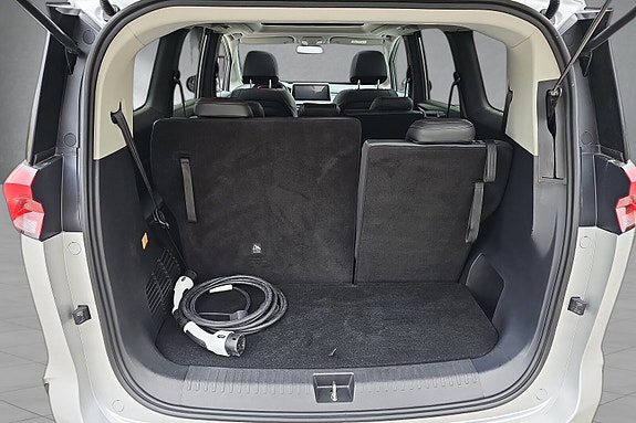Maxus Euniq 5 8 of 18