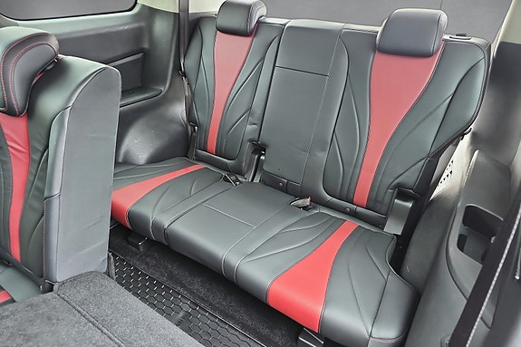 Maxus Euniq 5 9 of 18