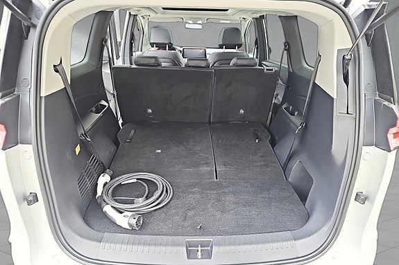 Maxus Euniq 5 10 of 18
