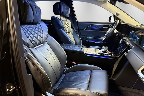 Hongqi E-HS9 17 of 30