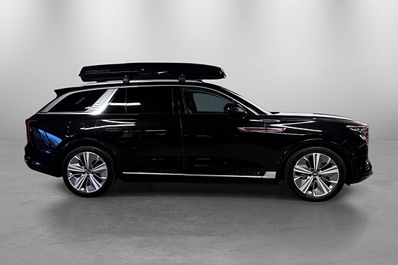Hongqi E-HS9 7 of 30