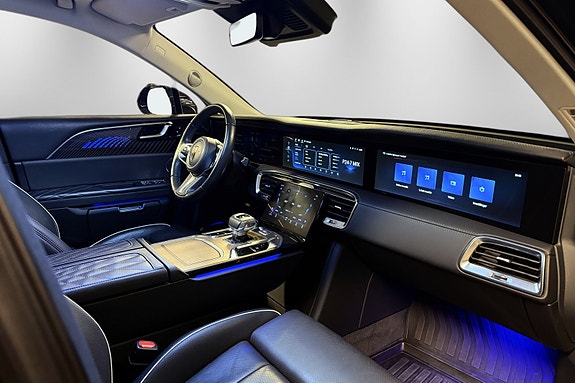 Hongqi E-HS9 16 of 30
