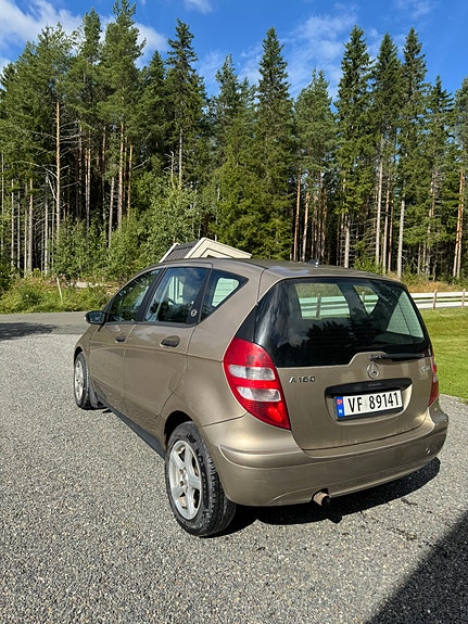 Mercedes-Benz A160 d 6 of 23