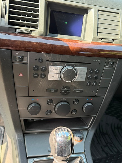 Opel Vectra 8 of 22