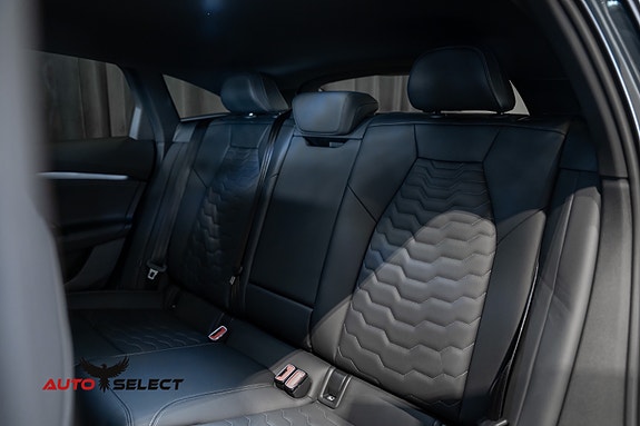 Audi A6 e-tron 24 of 30
