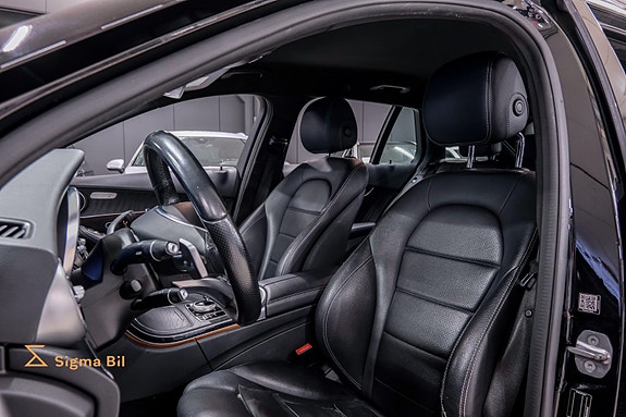 Mercedes-Benz C350 e 17 of 30