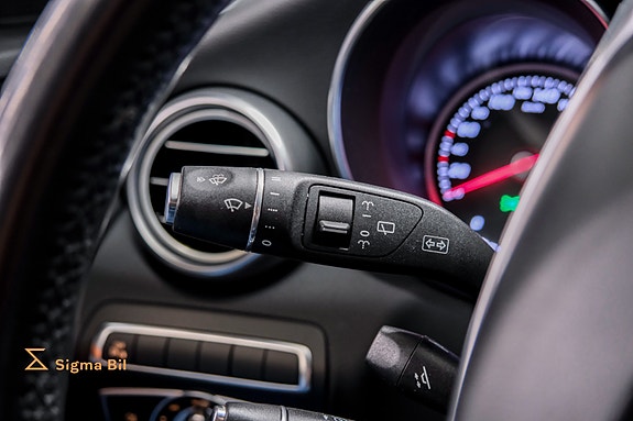 Mercedes-Benz C350 e 30 of 30