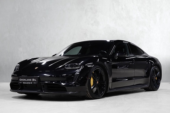 Porsche Taycan 3 of 30