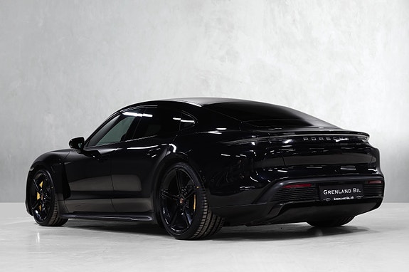 Porsche Taycan 4 of 30