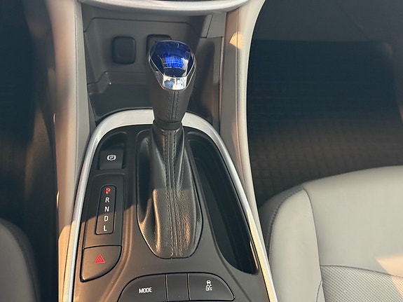 Chevrolet Volt 12 of 17