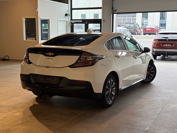 Chevrolet Volt 7 of 17