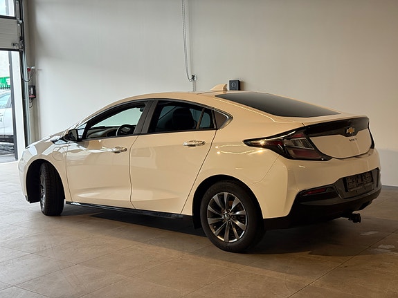 Chevrolet Volt 4 of 17
