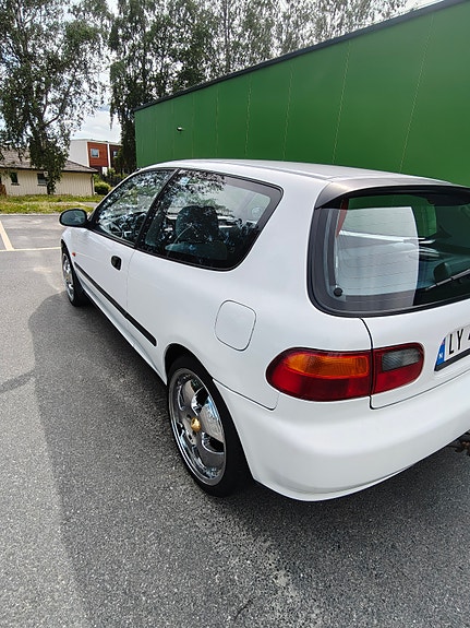 Honda Civic 9 of 17