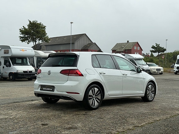 Volkswagen e-Golf VII 7 of 30