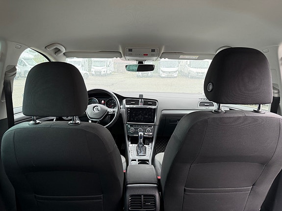 Volkswagen e-Golf VII 30 of 30