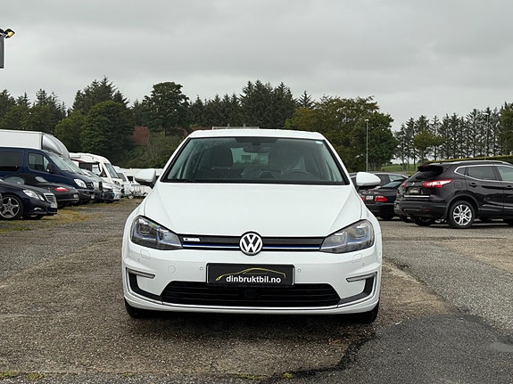Volkswagen e-Golf VII 3 of 30