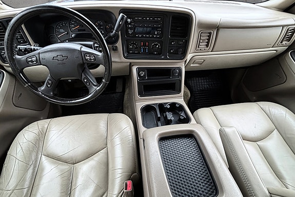 Chevrolet Tahoe 23 of 30