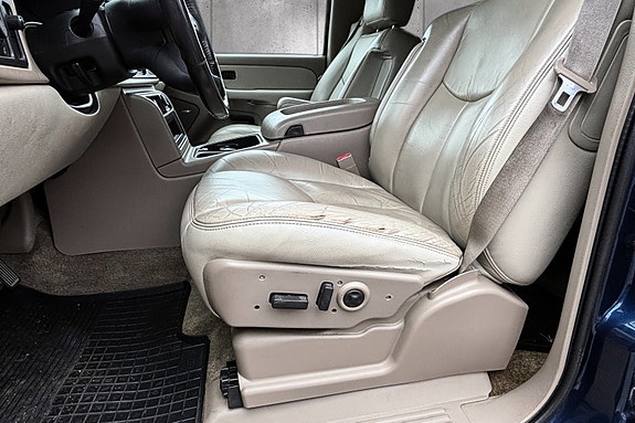 Chevrolet Tahoe 16 of 30