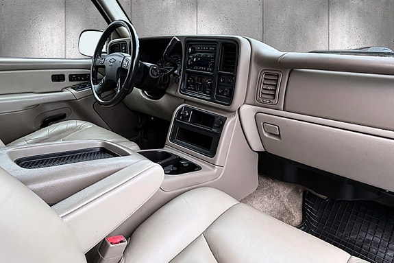 Chevrolet Tahoe 18 of 30