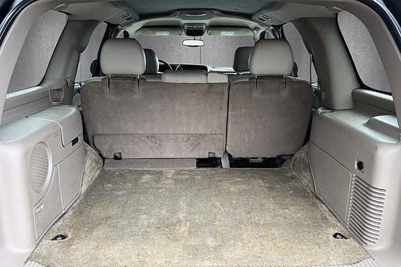 Chevrolet Tahoe 27 of 30
