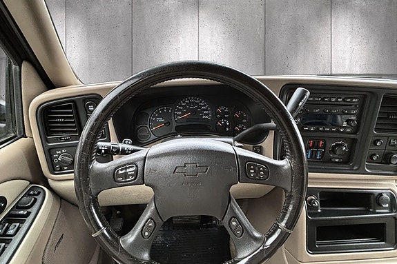 Chevrolet Tahoe 22 of 30