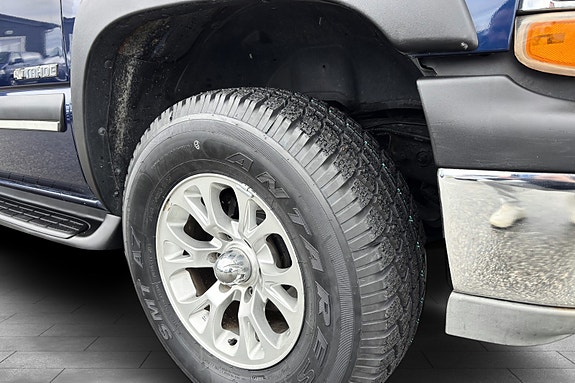 Chevrolet Tahoe 12 of 30