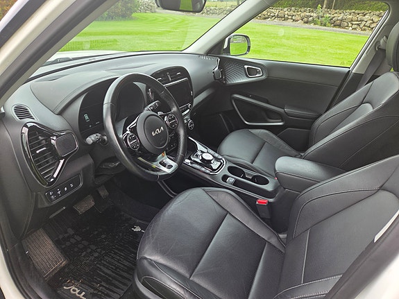 Kia e-Soul 9 of 12