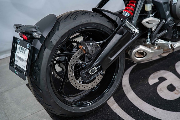 Triumph Trident 660 10 of 23