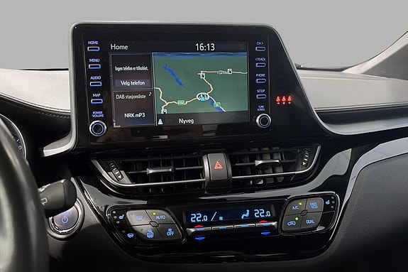 Toyota C-HR 27 of 30