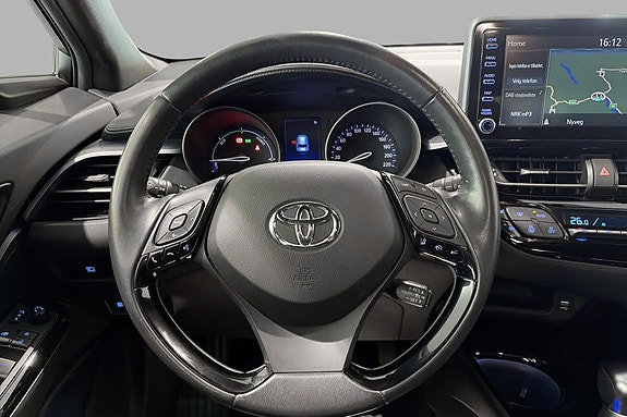 Toyota C-HR 19 of 30