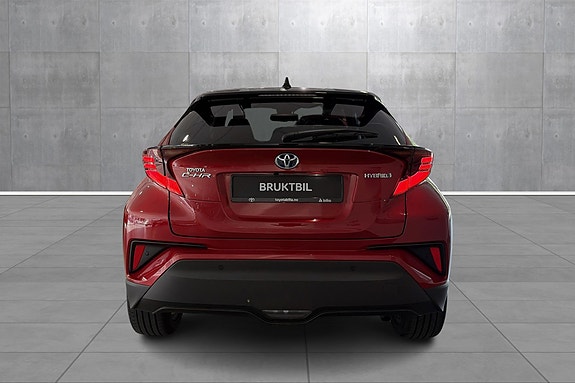 Toyota C-HR 5 of 30