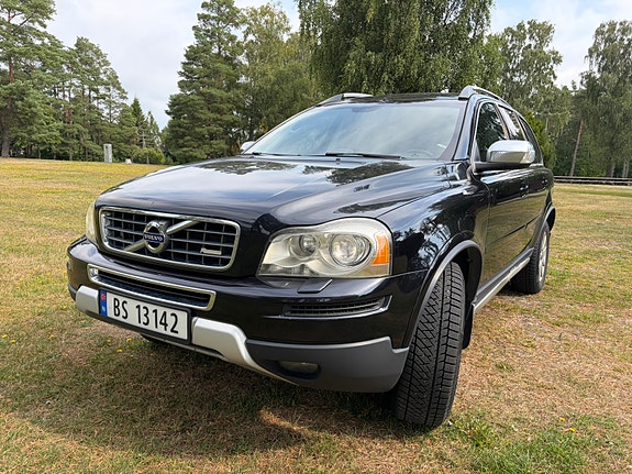 Volvo XC90 4 of 20