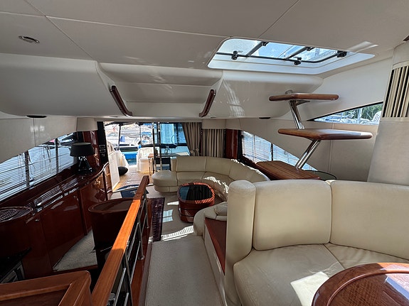 Velholdt eksemplar av den tidløse/populære modellen - Fairline Squadron 58. 15 of 30