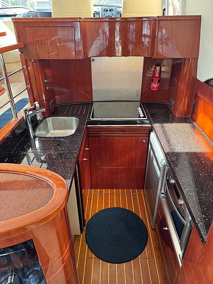 Velholdt eksemplar av den tidløse/populære modellen - Fairline Squadron 58. 16 of 30