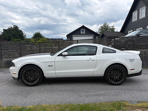 Ford Mustang 5 of 30