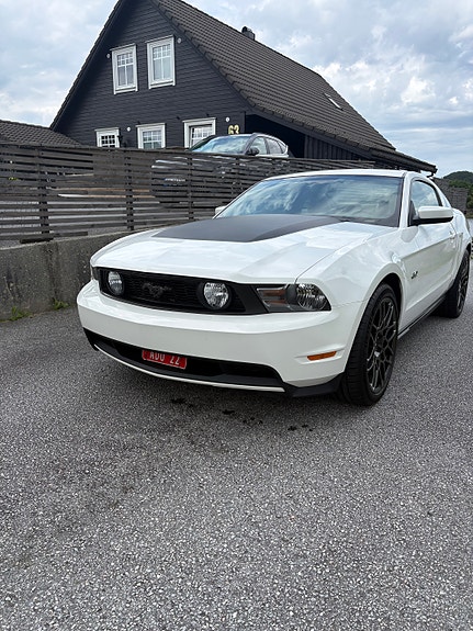 Ford Mustang 16 of 30