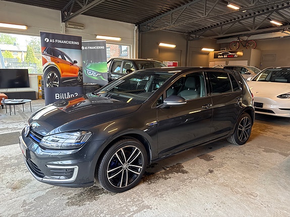 Volkswagen Golf VII 4 of 19
