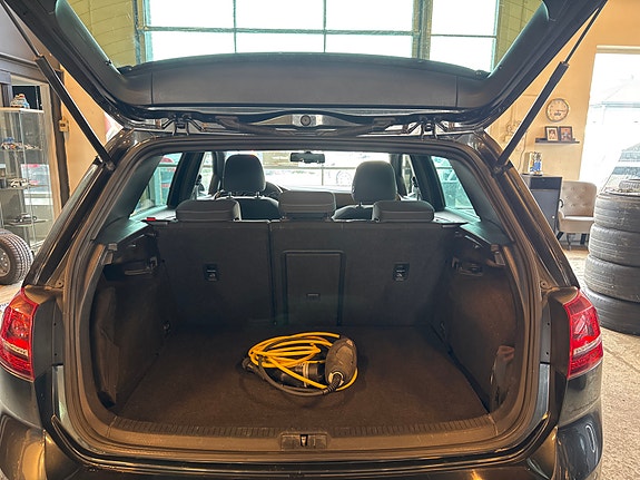 Volkswagen Golf VII 7 of 19
