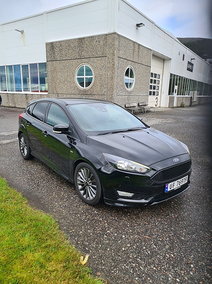 Ford Focus 7 of 10