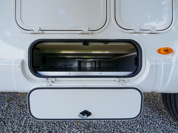 Rapido M 96 | Mercedes, Automat, Hydrauliske støttebein 22 of 30