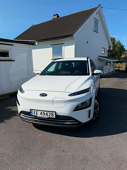 Hyundai Kona 2 of 14