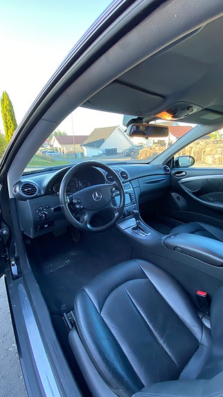 Mercedes-Benz CLK270 14 of 22
