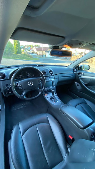 Mercedes-Benz CLK270 15 of 22